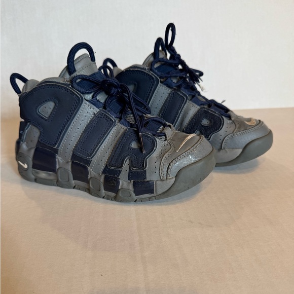 Nike Kids Air More Uptempo Mid Cool Grey Midnight Blue Size 2 1/2 - Picture 1 of 9